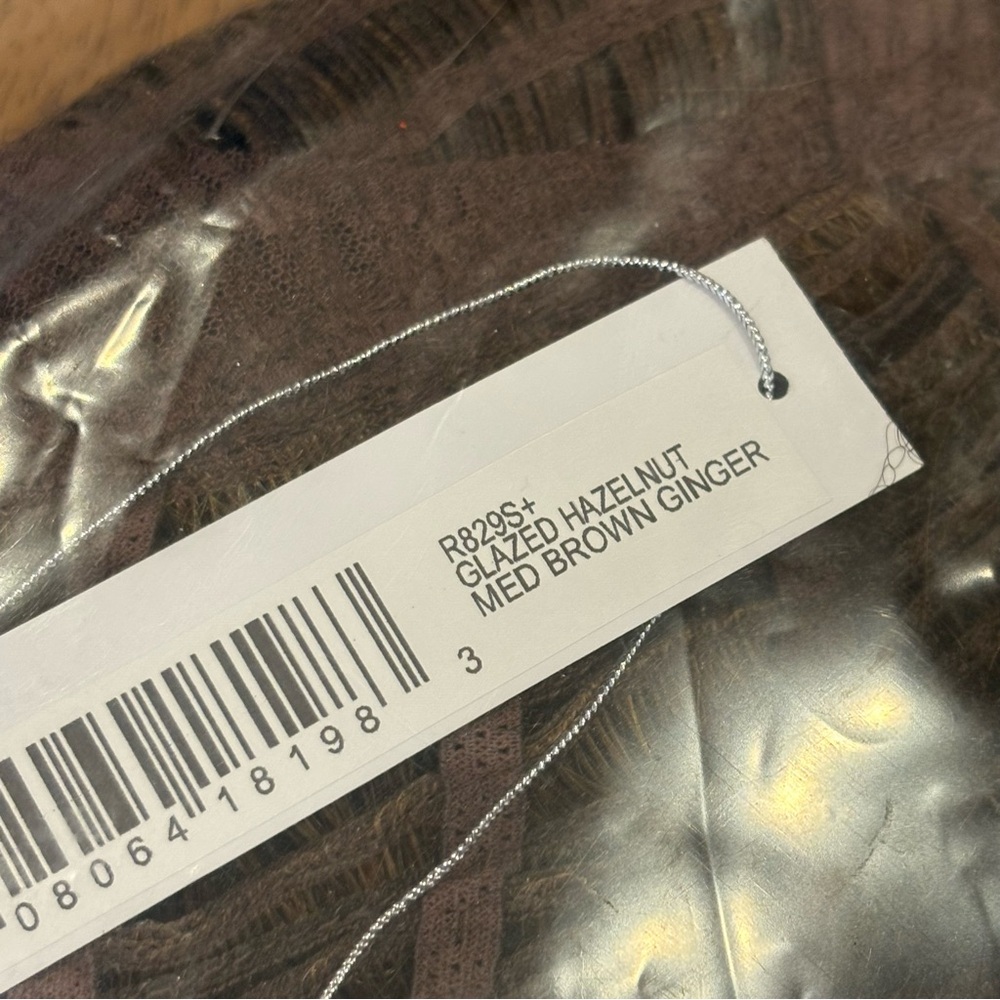Hairdo Textured Fringe Bob Wig in Glazed Hazelnut Brand New(READ) - Picture 12 of 15